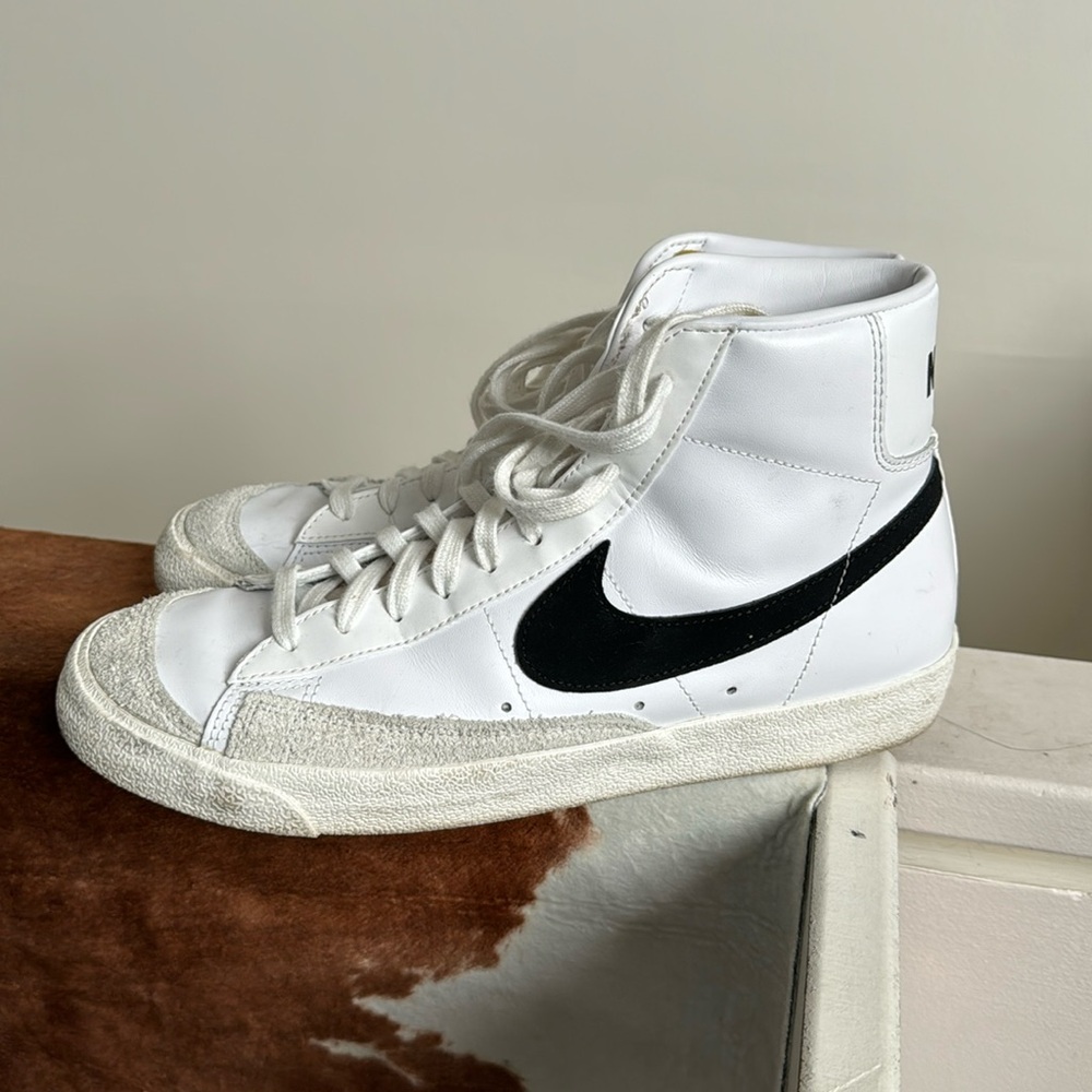 Euc nikes!